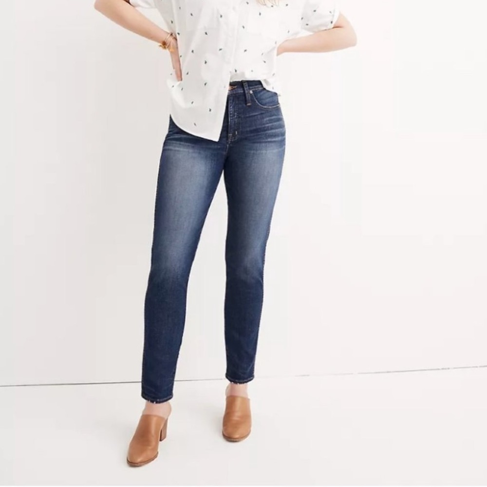 Madewell Slim Straight Jeans in William Wash